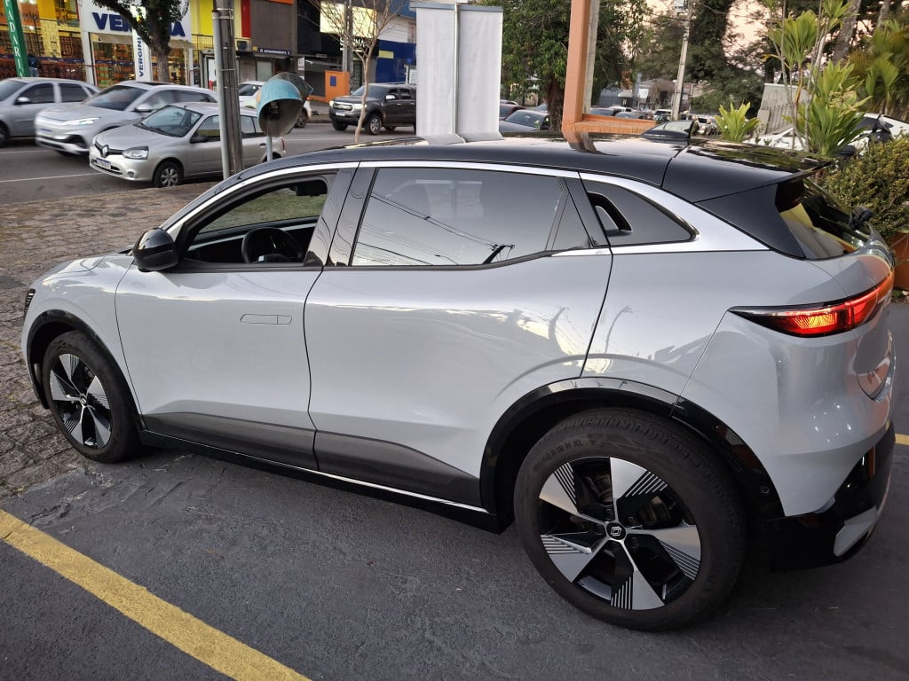 Imagem do veículo RENAULT MEGANE 60 KW ELÉTRICO E-TECH EV60