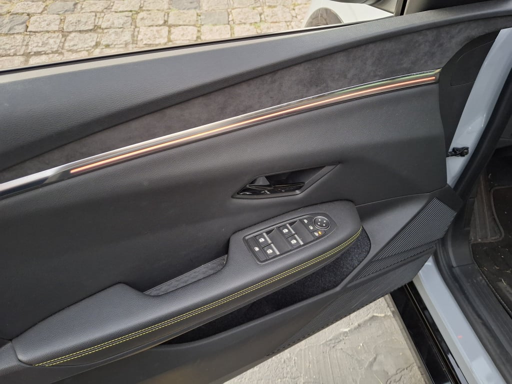 Imagem do veículo RENAULT MEGANE 60 KW ELÉTRICO E-TECH EV60