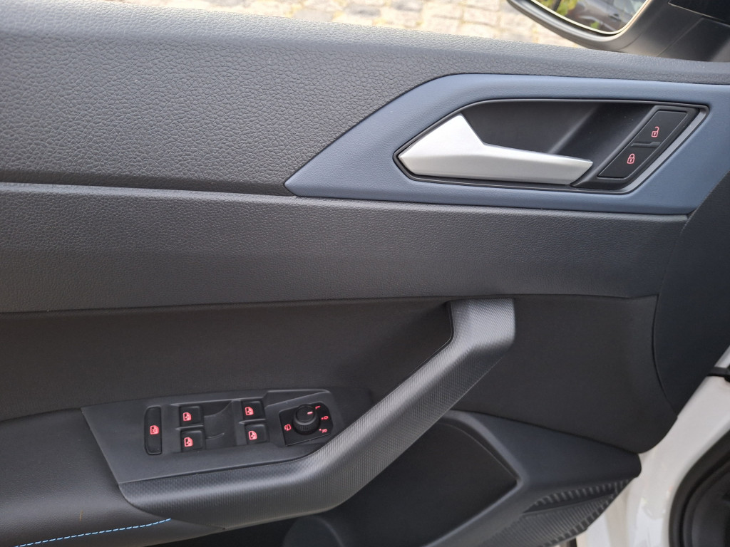 Imagem do veículo VOLKSWAGEN NIVUS 1.0 200 TSI TOTAL FLEX HIGHLINE AUTOMÁTICO
