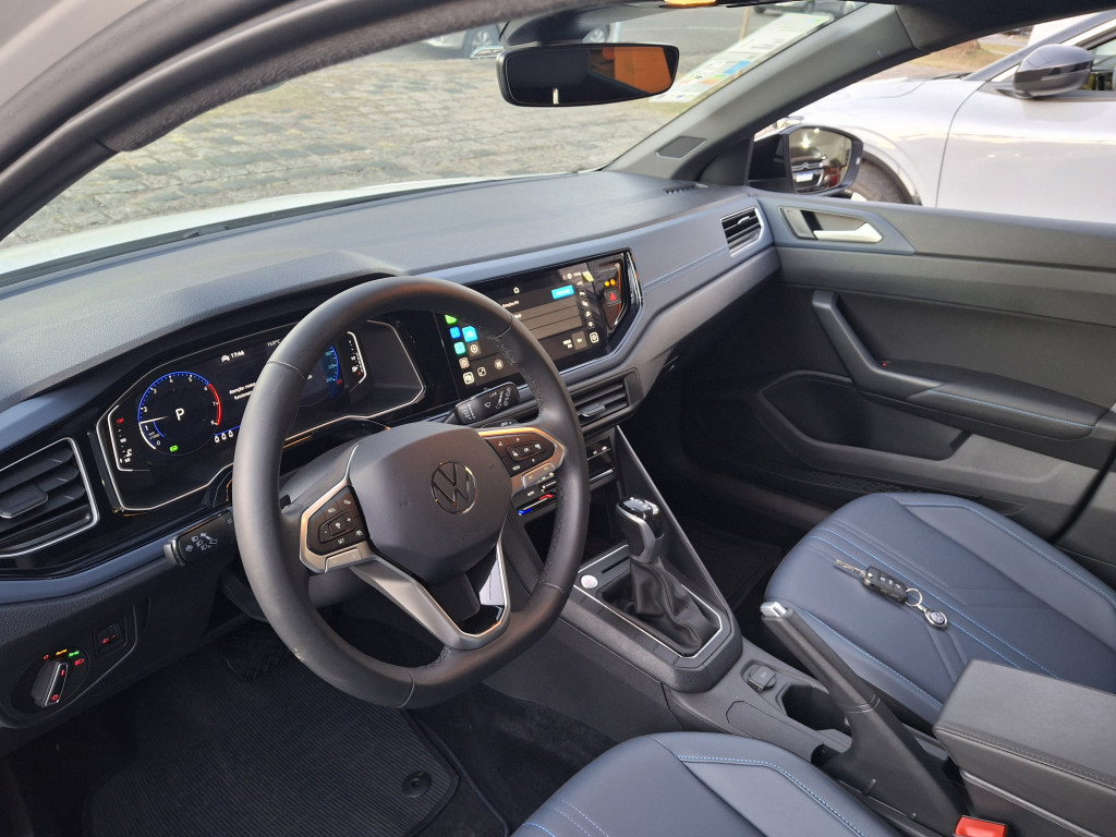 Imagem do veículo VOLKSWAGEN NIVUS 1.0 200 TSI TOTAL FLEX HIGHLINE AUTOMÁTICO