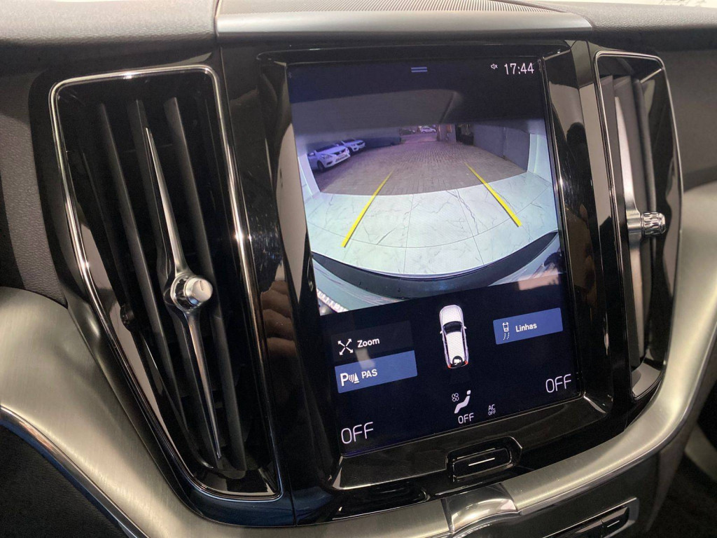 Imagem do veículo VOLVO XC 60 2.0 T5 MOM 2019