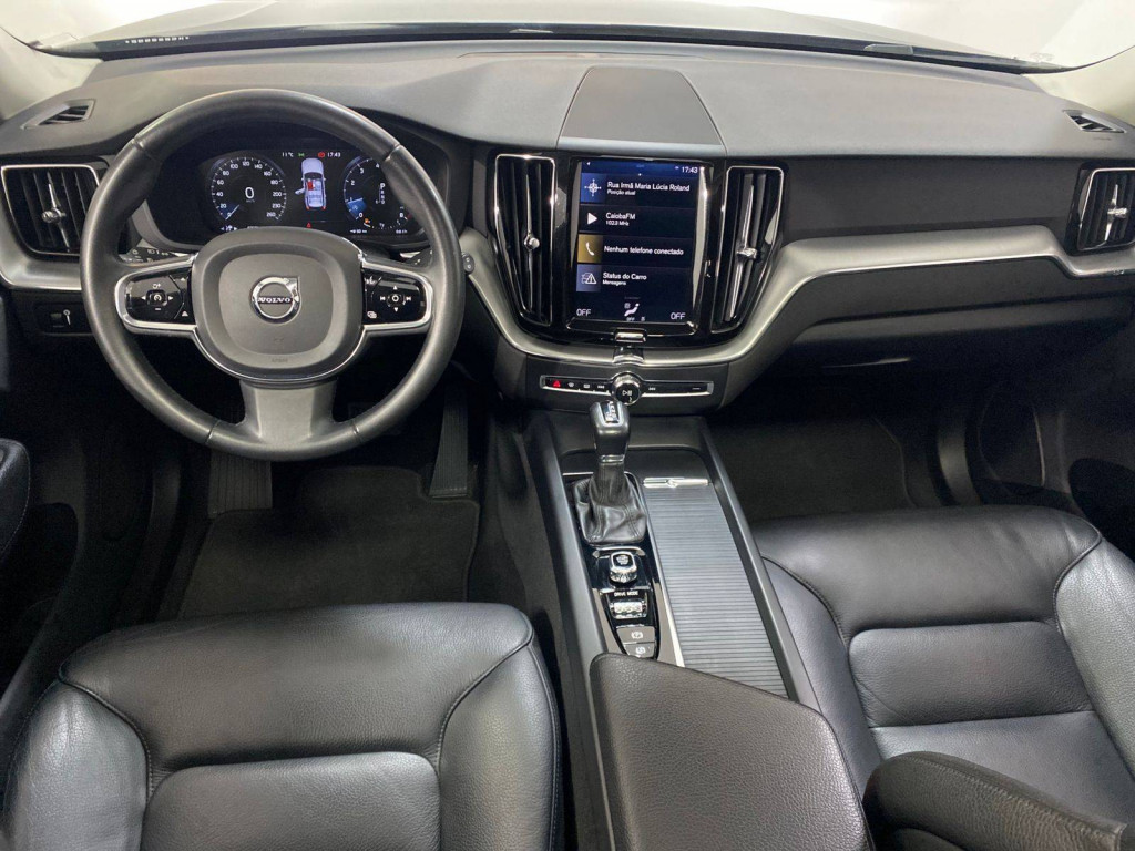 Imagem do veículo VOLVO XC 60 2.0 T5 MOM 2019