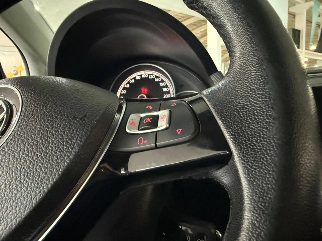Imagem do veículo VOLKSWAGEN UP MOVE MDV TSI 2018