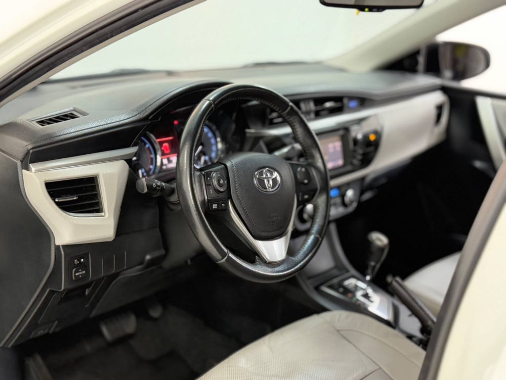 Imagem do veículo TOYOTA COROLLA XEI20FLEX 2015