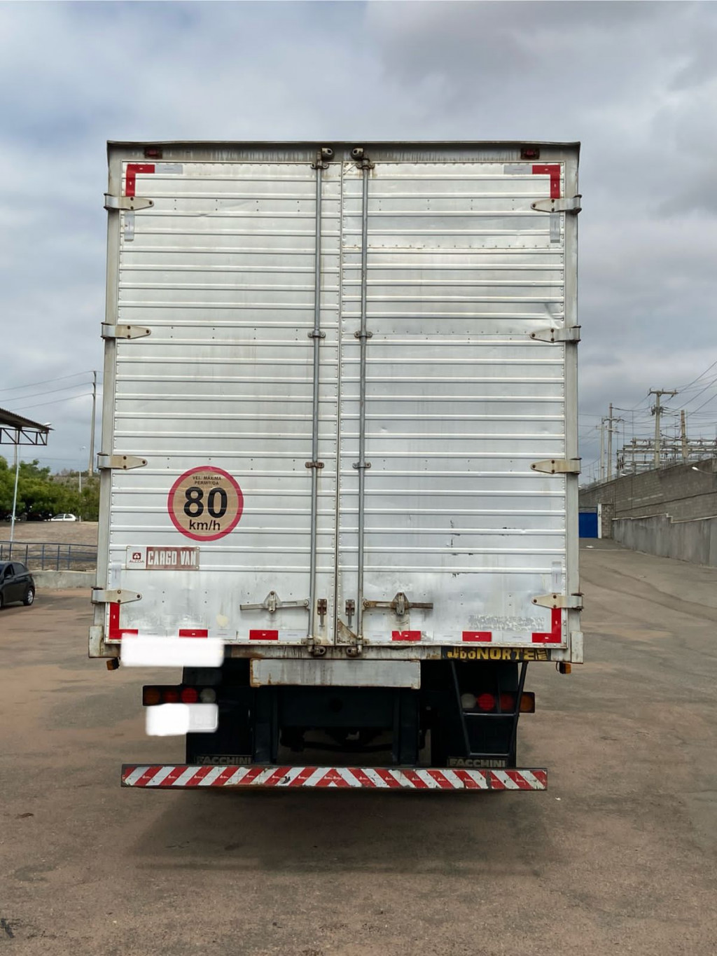 Imagem do veículo MERCEDES BENZ L 1318