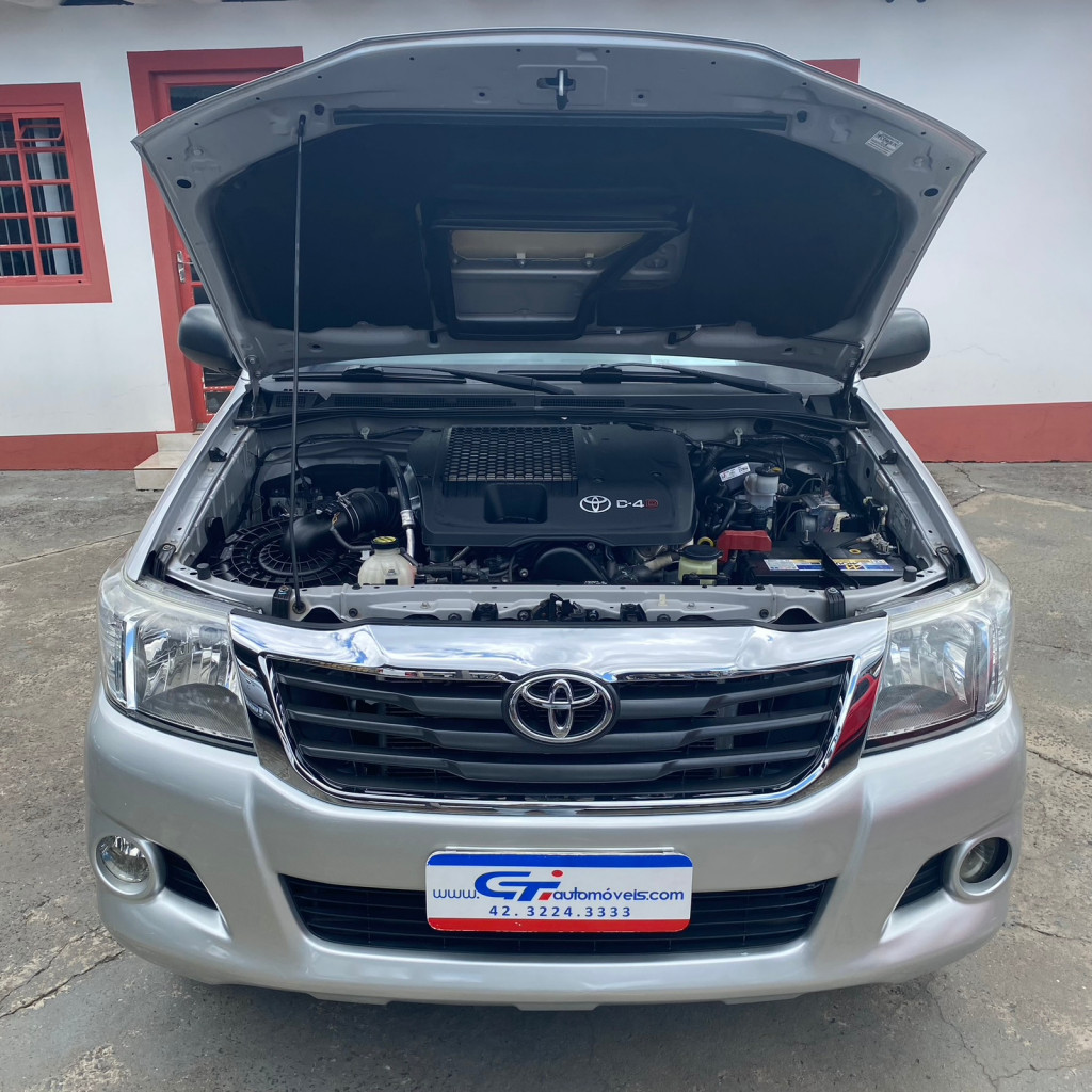 Imagem do veículo TOYOTA HILUX 3.0 STD 4X4 CD 16V TURBO INTERCOOLER DIESEL 4P MANUAL