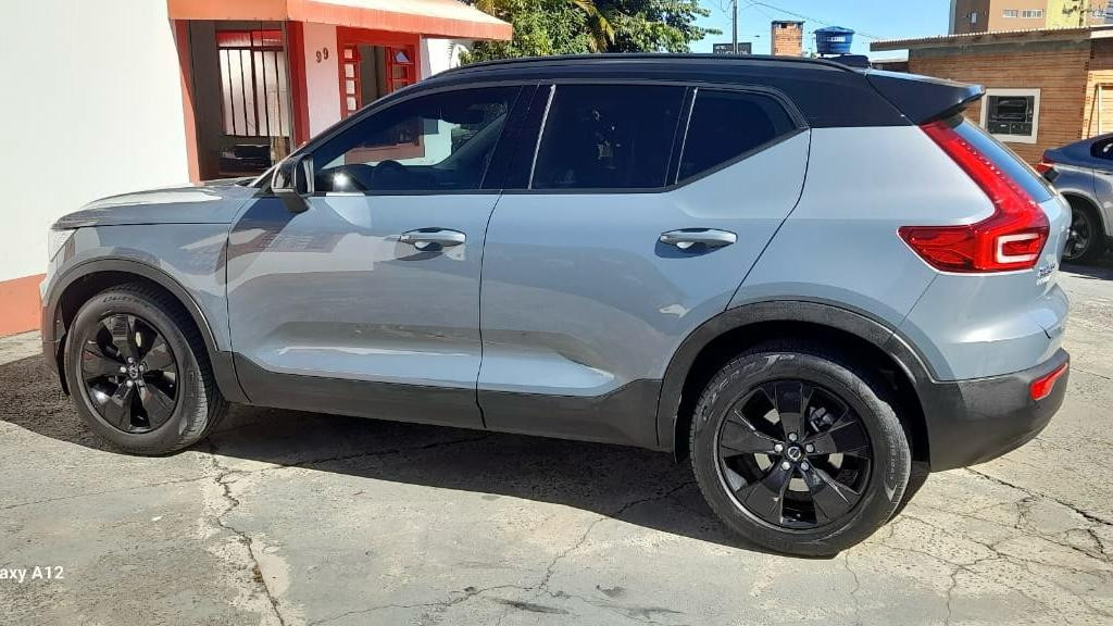 Imagem do veículo VOLVO XC40 2.0 T4 GASOLINA GEARTRONIC
