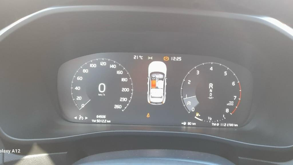 Imagem do veículo VOLVO XC40 2.0 T4 GASOLINA GEARTRONIC