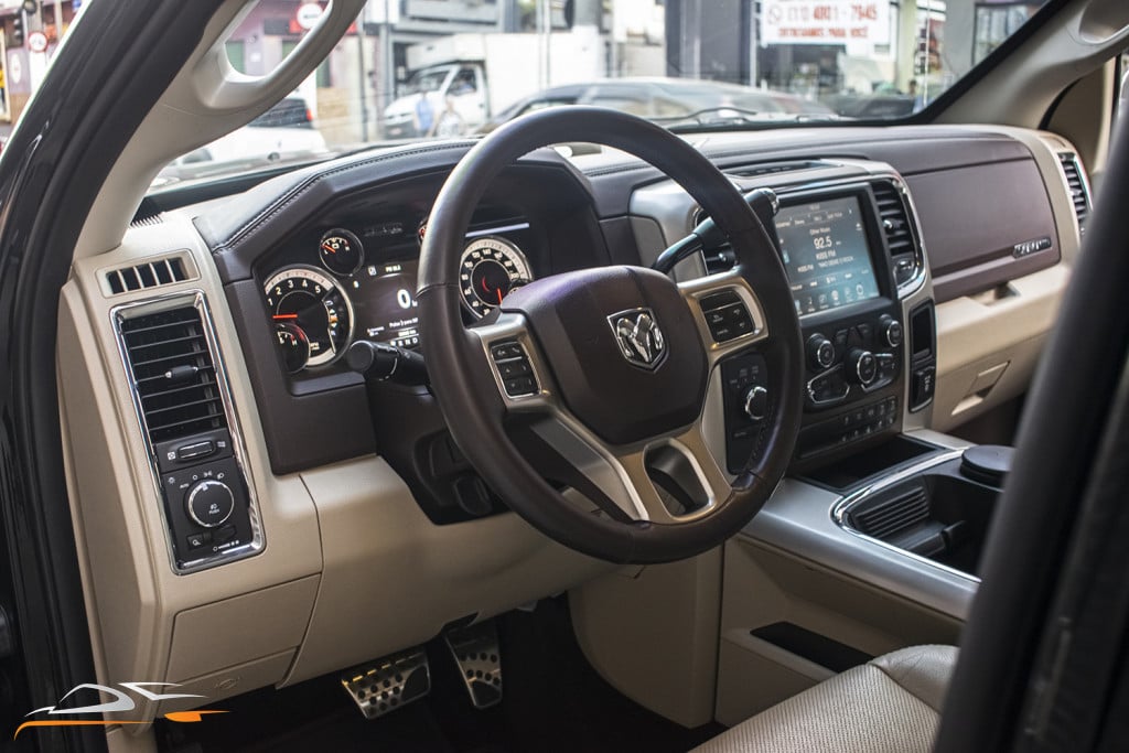 Imagem do veículo RAM 2500 LARAMIE 6.7 TURBO DIESEL  CD 4X4 AUTOMÁTICO