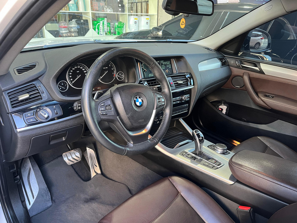 Imagem do veículo BMW X4 2.0 28I X LINE 4X4 16V TURBO GASOLINA 4P AUTOMÁTICO