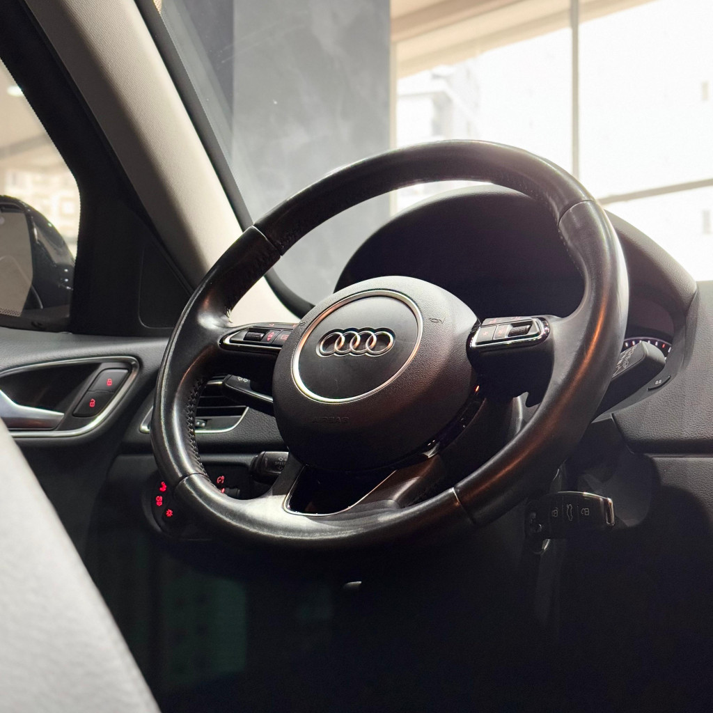 Imagem do veículo AUDI Q3 1.4 TFSI ATTRACTION PLUS FLEX 4P S TRONIC