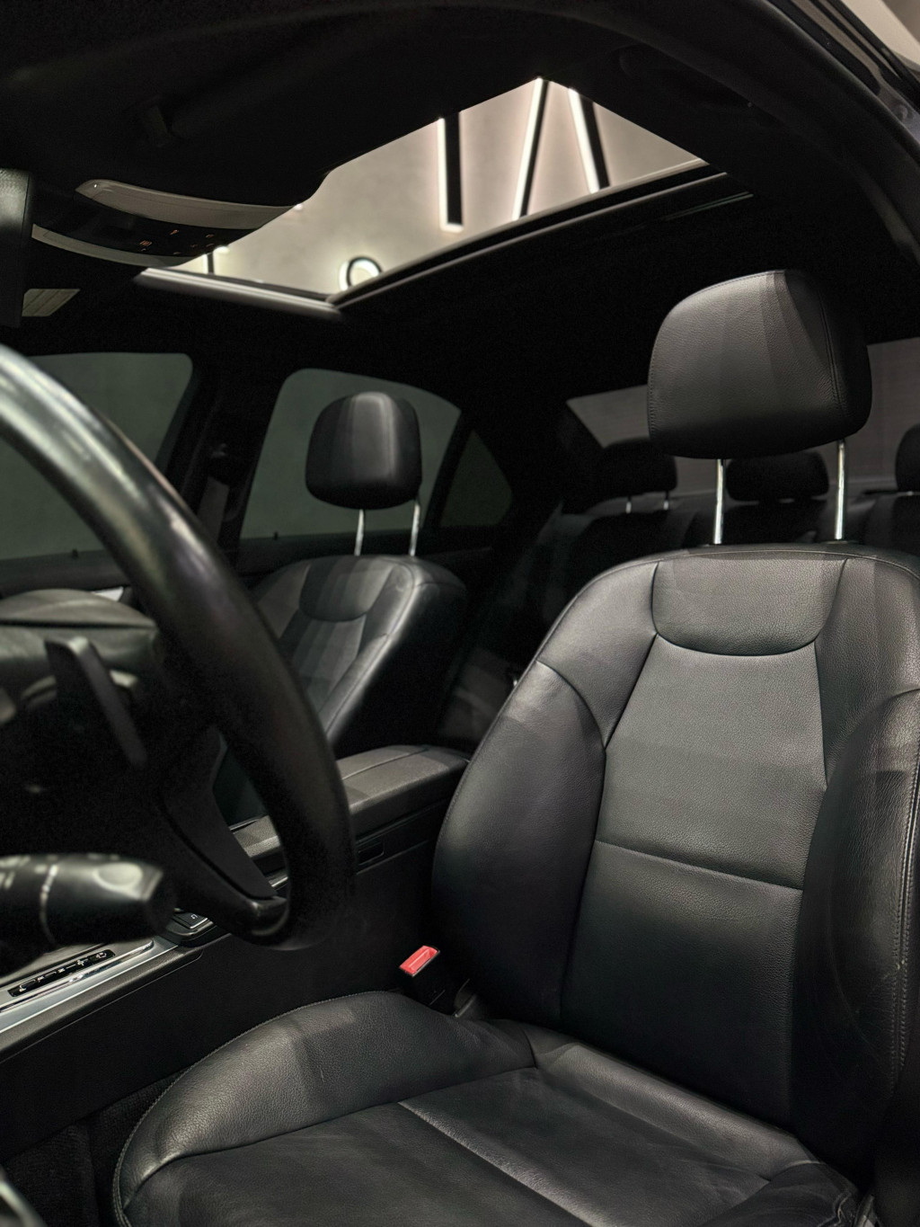 Imagem do veículo MERCEDES-BENZ C 200 1.8 CGI AVANTGARDE 16V GASOLINA 4P AUTOMÁTICO