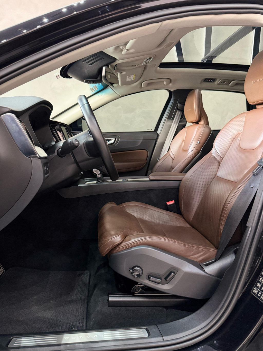 Imagem do veículo VOLVO XC60 2.0 T5 GASOLINA INSCRIPTION AWD GEARTRONIC