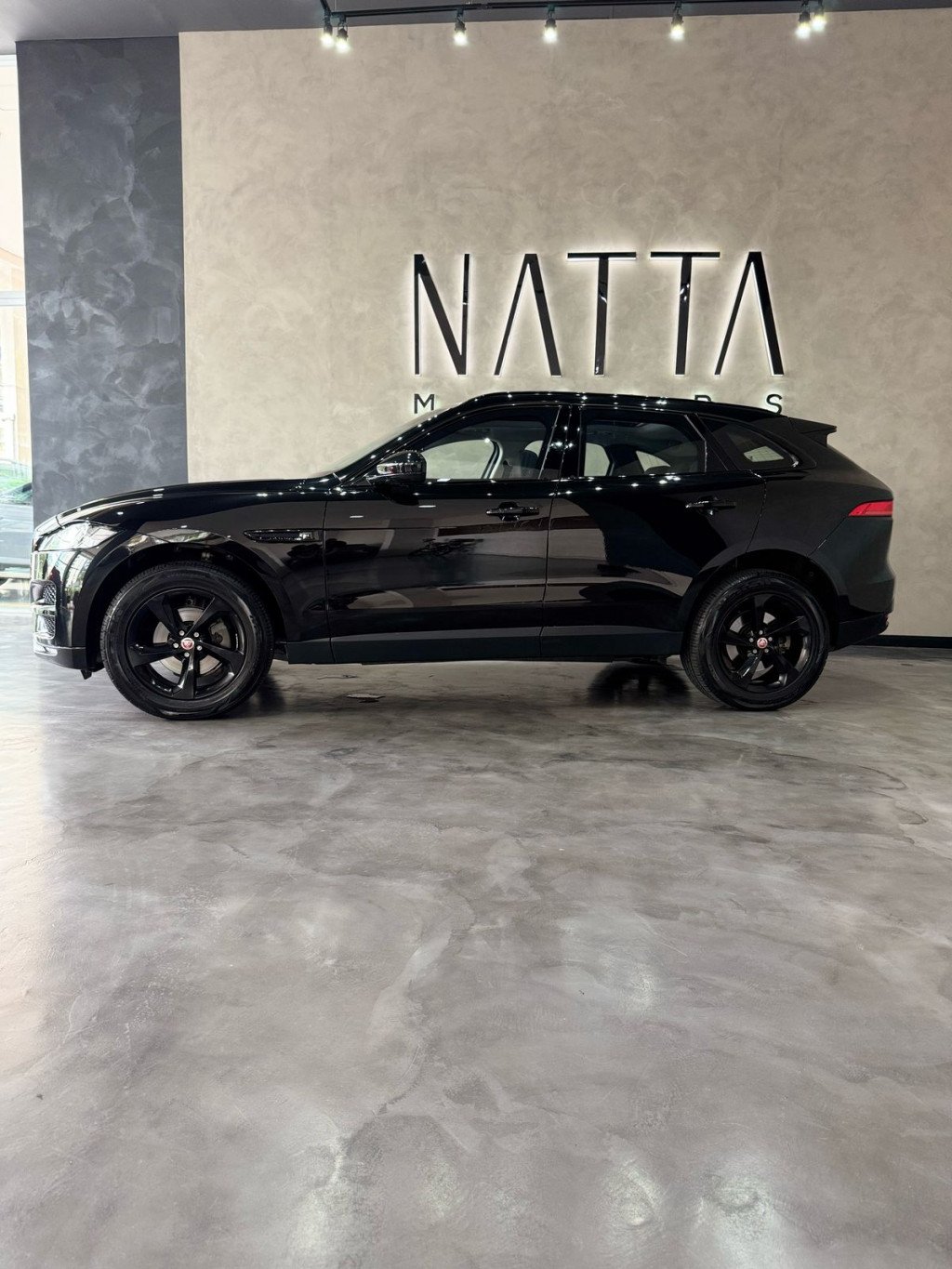 Imagem do veículo JAGUAR F-PACE 2.0 16V INGENIUM PRESTIGE AWD 4P AUTOMÁTICO