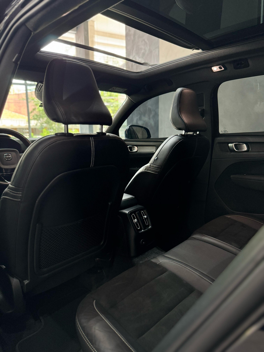 Imagem do veículo VOLVO XC40 1.5 T5 RECHARGE R-DESIGN GEARTRONIC