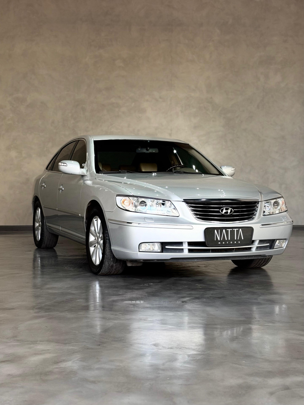 Imagem do veículo HYUNDAI AZERA 3.3 MPFI GLS SEDAN V6 24V GASOLINA 4P AUTOMÁTICO