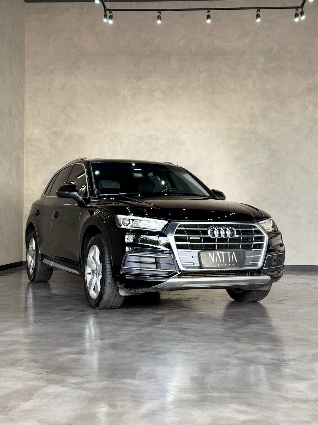 Imagem do veículo AUDI Q5 2.0 TFSI GASOLINA AMBIENTE S TRONIC
