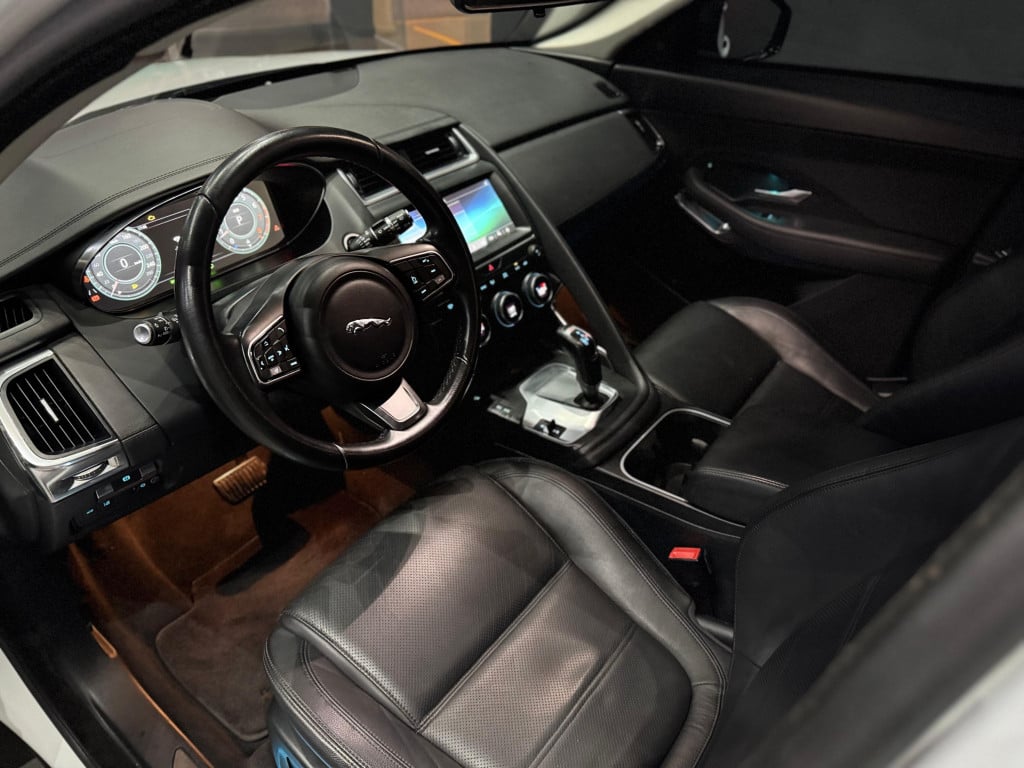 Imagem do veículo JAGUAR E-PACE 2.0 16V P250 GASOLINA SE AWD AUTOMÁTICO
