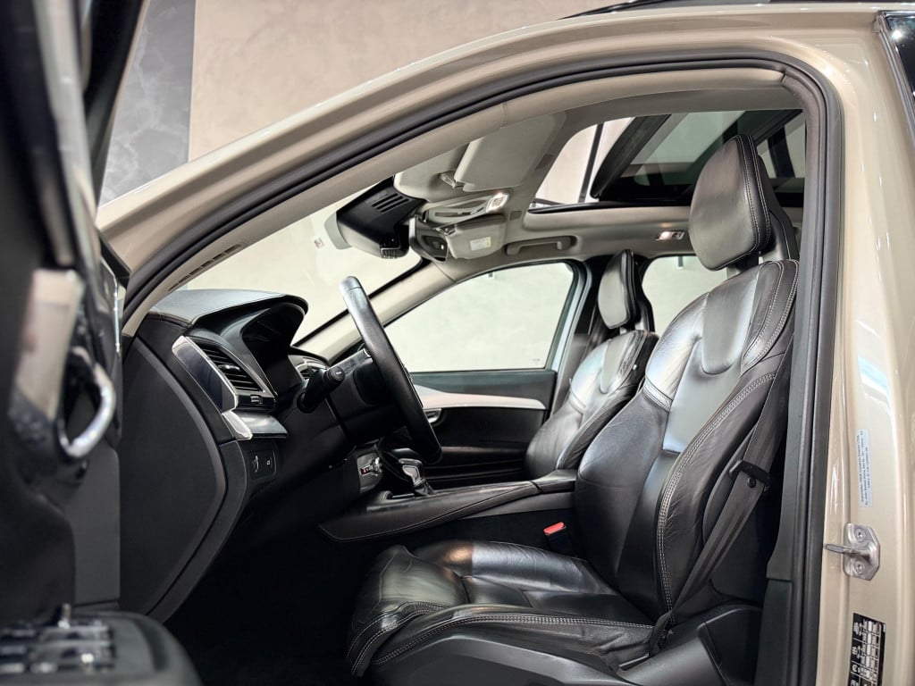 Imagem do veículo VOLVO XC90 2.0 T6 GASOLINA MOMENTUM AWD GEARTRONIC