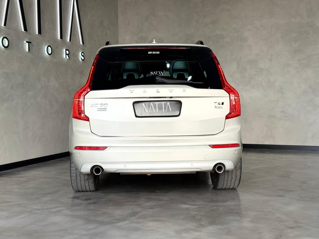 Imagem do veículo VOLVO XC90 2.0 T6 GASOLINA MOMENTUM AWD GEARTRONIC
