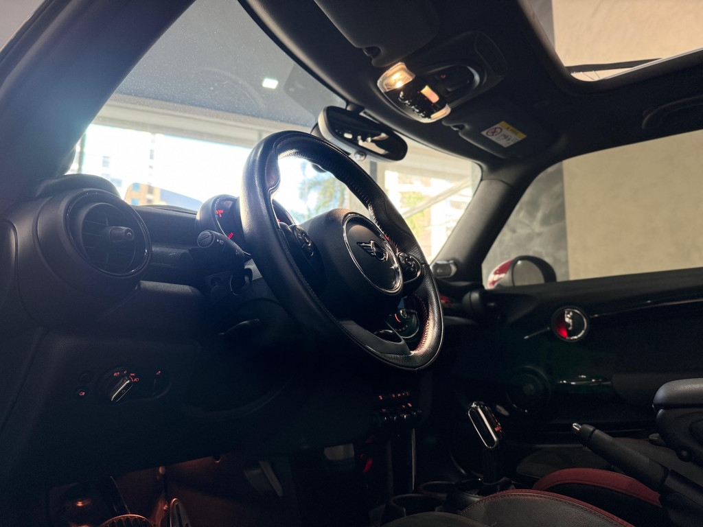 Imagem do veículo MINI COOPER 2.0 16V TWINPOWER GASOLINA JOHN COOPER WORKS 2P STEPTRONIC