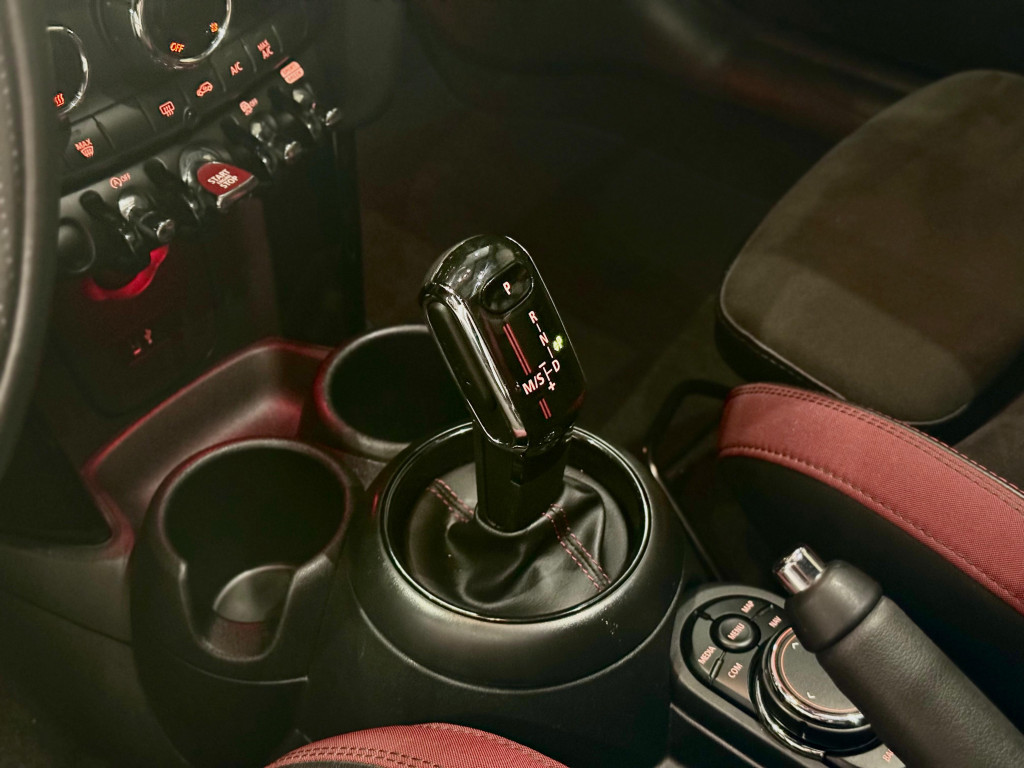 Imagem do veículo MINI COOPER 2.0 16V TWINPOWER GASOLINA JOHN COOPER WORKS 2P STEPTRONIC