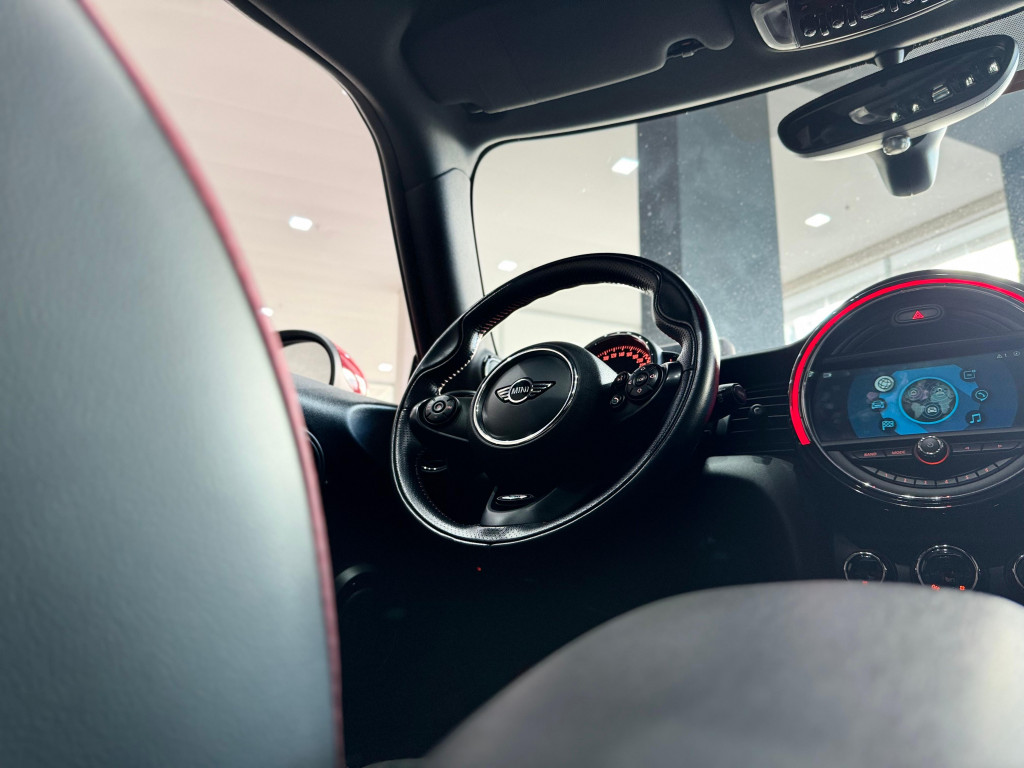 Imagem do veículo MINI COOPER 2.0 16V TWINPOWER GASOLINA JOHN COOPER WORKS 2P STEPTRONIC