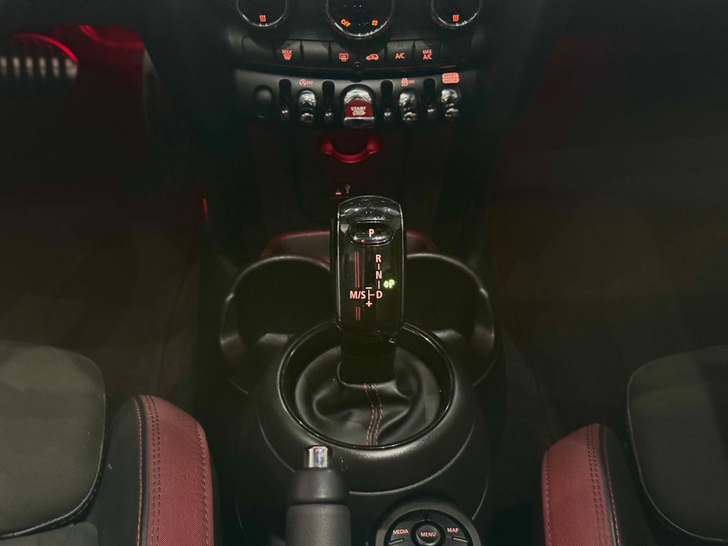 Imagem do veículo MINI COOPER 2.0 16V TWINPOWER GASOLINA JOHN COOPER WORKS 2P STEPTRONIC