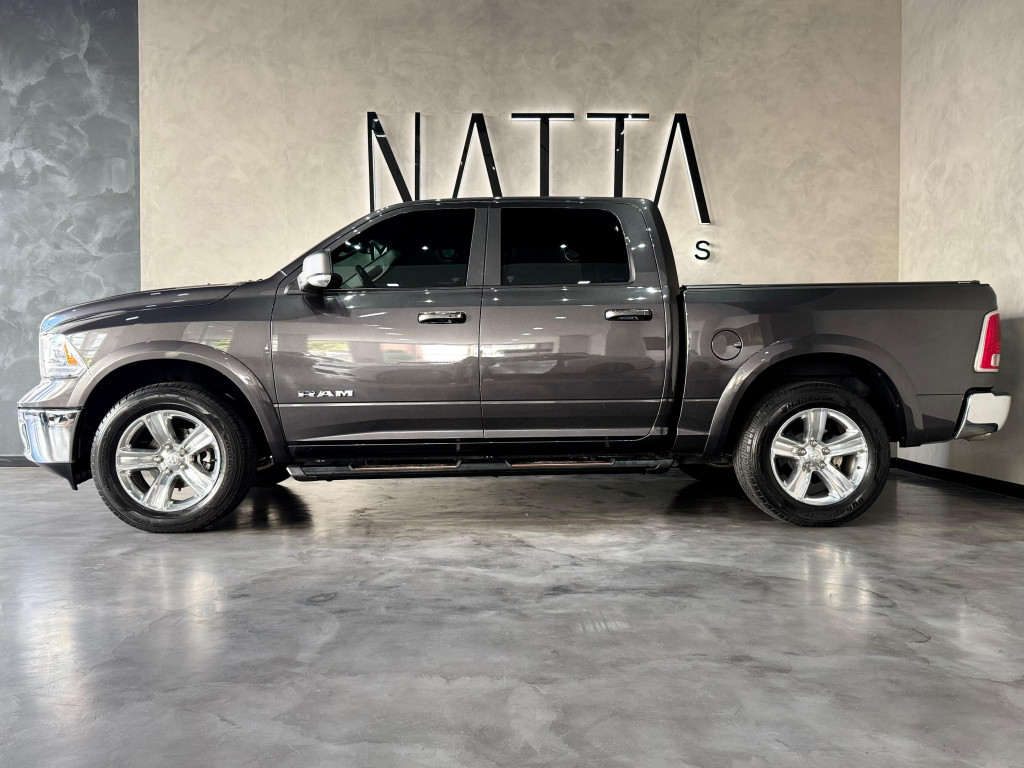 Imagem do veículo RAM CLASSIC LARAMIE 5.7 CD V8 4X4 Automático