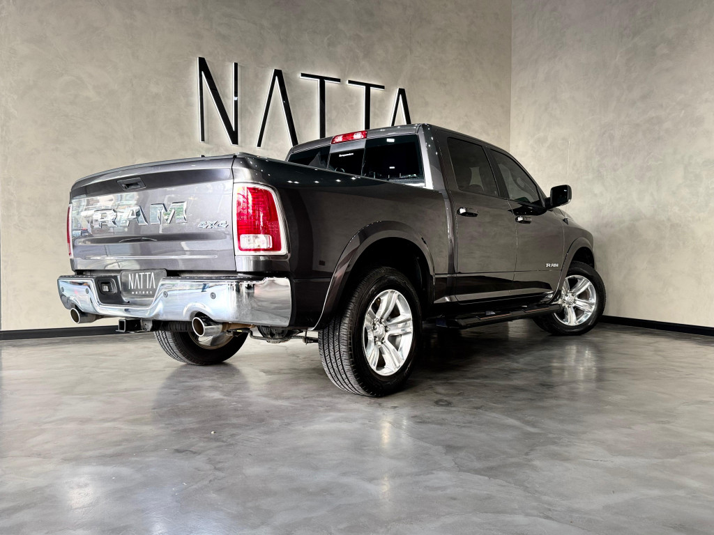 Imagem do veículo RAM CLASSIC LARAMIE 5.7 CD V8 4X4 Automático