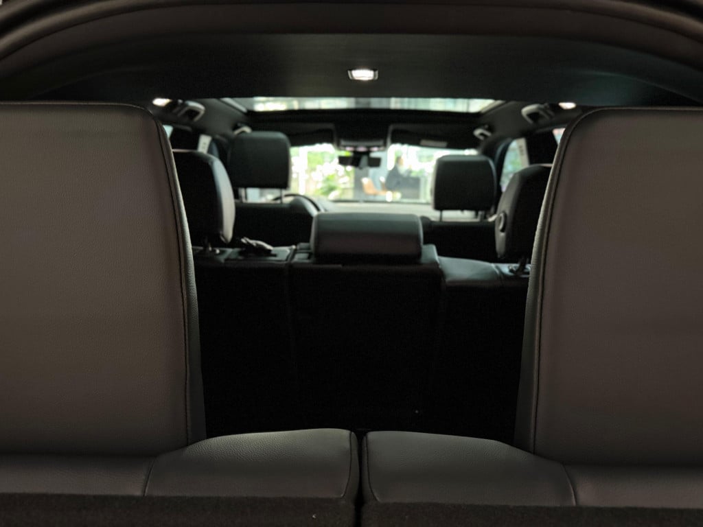 Imagem do veículo LAND ROVER DISCOVERY SPORT 2.0 P250 TURBO FLEX R-DYNAMIC SE AUTOMÁTICO