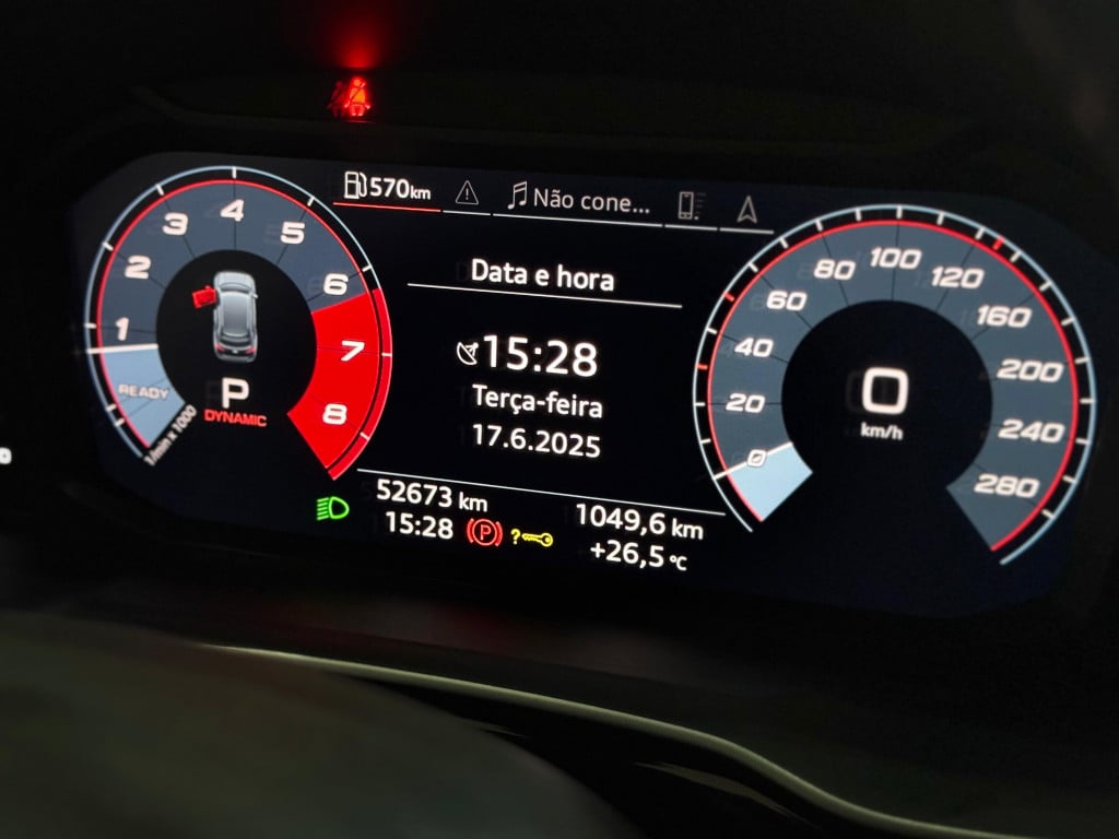 Imagem do veículo AUDI Q3 1.4 35 TFSI GASOLINA BLACK S LINE S TRONIC