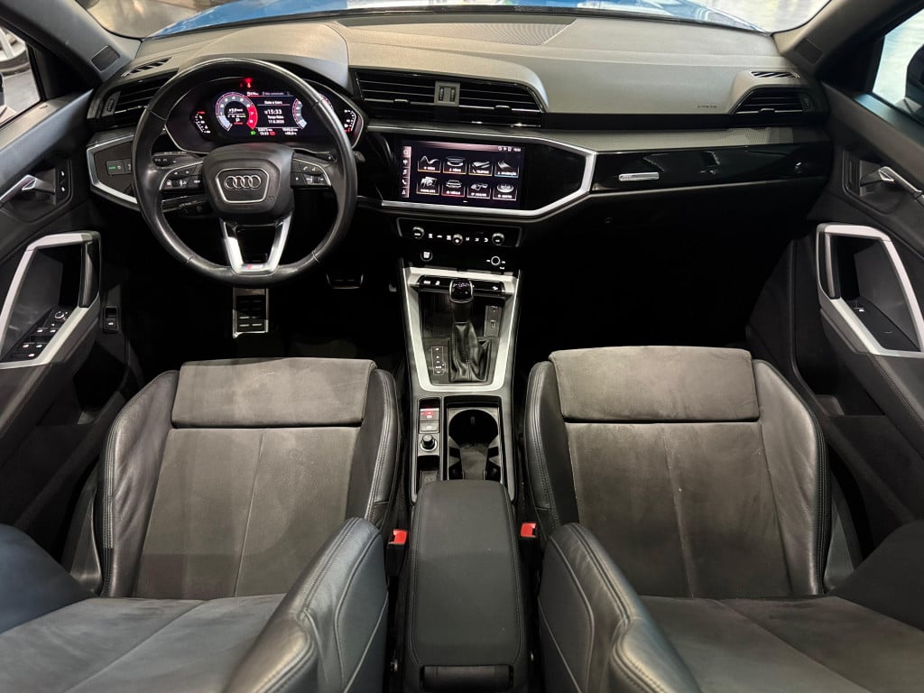 Imagem do veículo AUDI Q3 1.4 35 TFSI GASOLINA BLACK S LINE S TRONIC