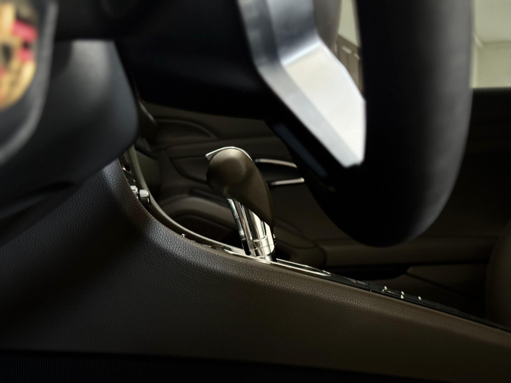 Imagem do veículo PORSCHE 718 2.0 16V H4 GASOLINA BOXSTER PDK
