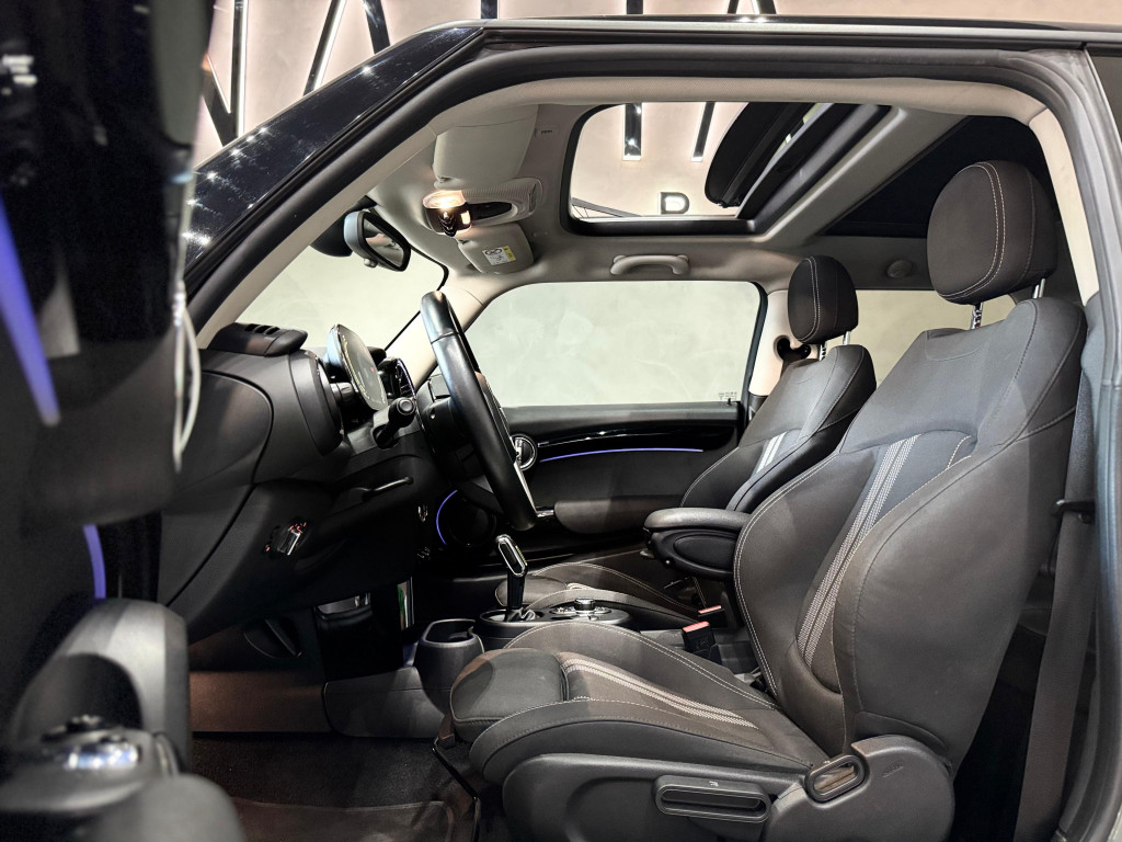 Imagem do veículo MINI COOPER SE 2P ELÉTRICO