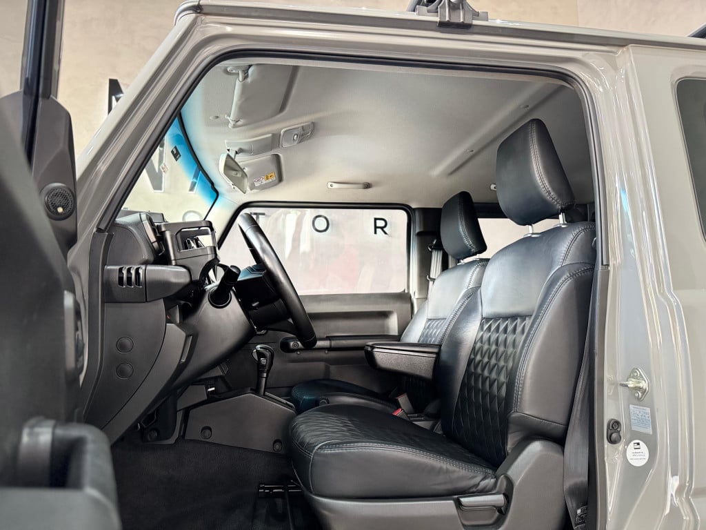 Imagem do veículo SUZUKI JIMNY 1.5 GASOLINA SIERRA 4STYLE 4X4  AUTOMÁTICO