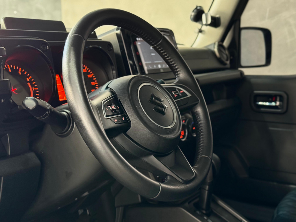 Imagem do veículo SUZUKI JIMNY 1.5 GASOLINA SIERRA 4STYLE 4X4  AUTOMÁTICO