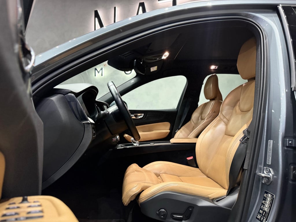 Imagem do veículo VOLVO XC60 2.0 T8 HYBRID INSCRIPTION AWD GEARTRONIC