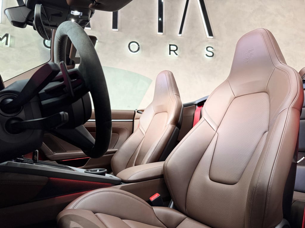 Imagem do veículo PORSCHE 911 3.0 24V H6 GASOLINA CARRERA 4 CABRIOLET PDK