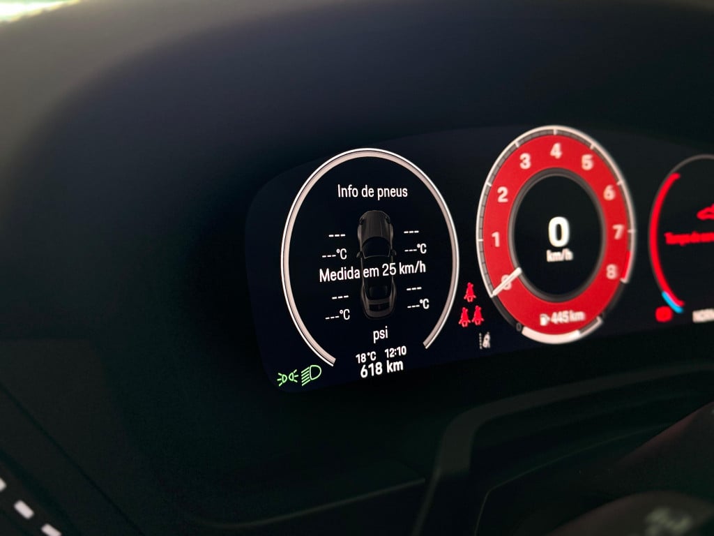 Imagem do veículo PORSCHE 911 3.0 24V H6 GASOLINA CARRERA 4 CABRIOLET PDK