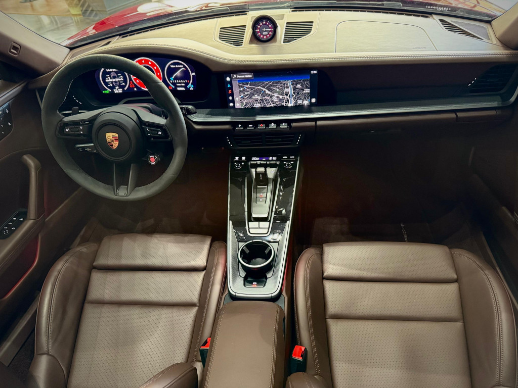 Imagem do veículo PORSCHE 911 3.0 24V H6 GASOLINA CARRERA 4 CABRIOLET PDK