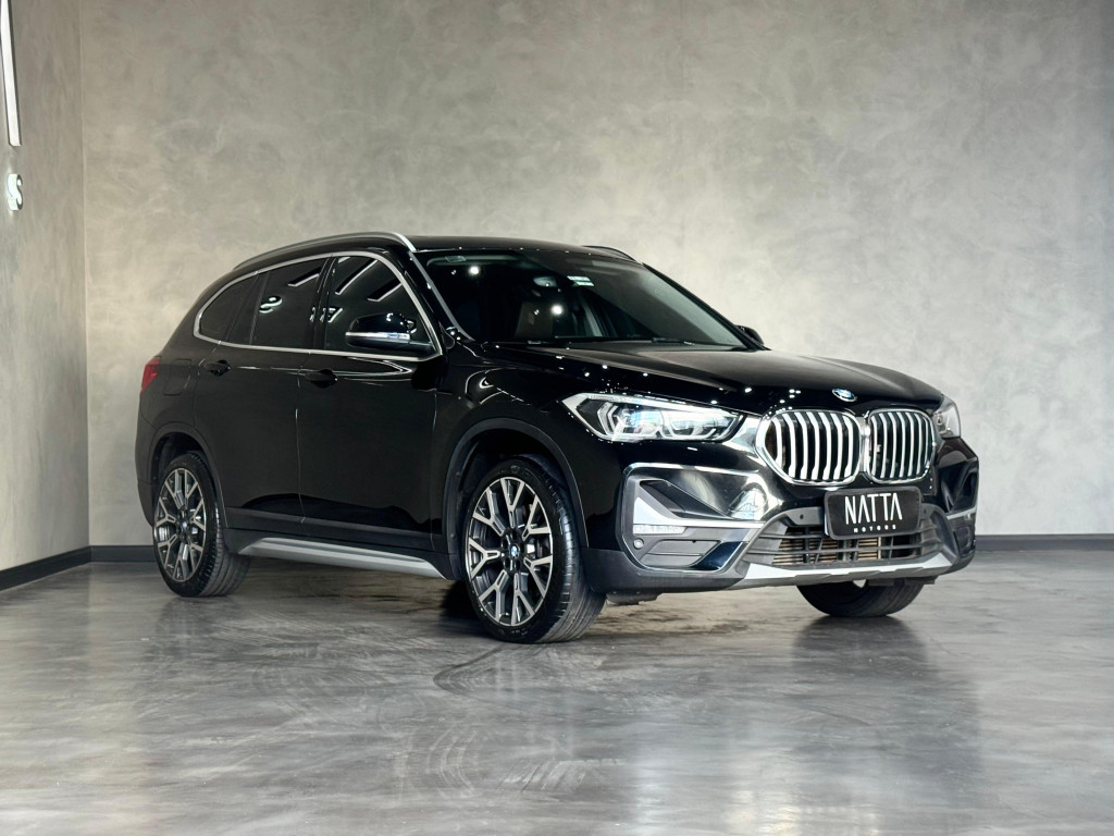 Imagem do veículo BMW X1 2.0 16V TURBO ACTIVEFLEX SDRIVE20I X-LINE 4P AUTOMÁTICO