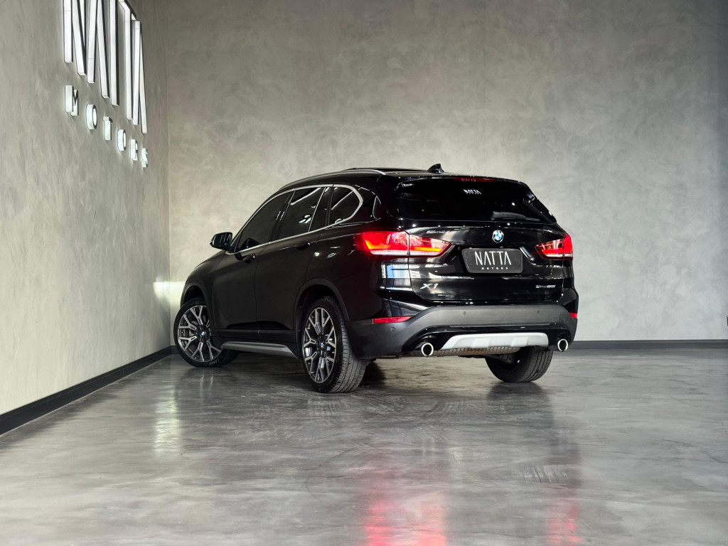 Imagem do veículo BMW X1 2.0 16V TURBO ACTIVEFLEX SDRIVE20I X-LINE 4P AUTOMÁTICO