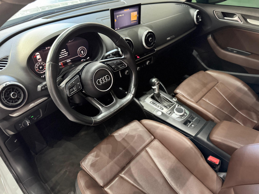 Imagem do veículo AUDI A3 1.4 TFSI FLEX SEDAN PRESTIGE PLUS 25 ANOS TIPTRONIC