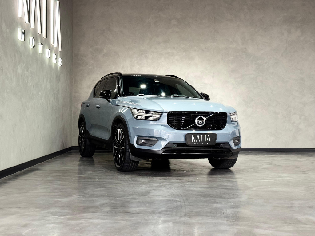 Imagem do veículo VOLVO XC40 2.0 T5 GASOLINA R-DESIGN AWD GEARTRONIC