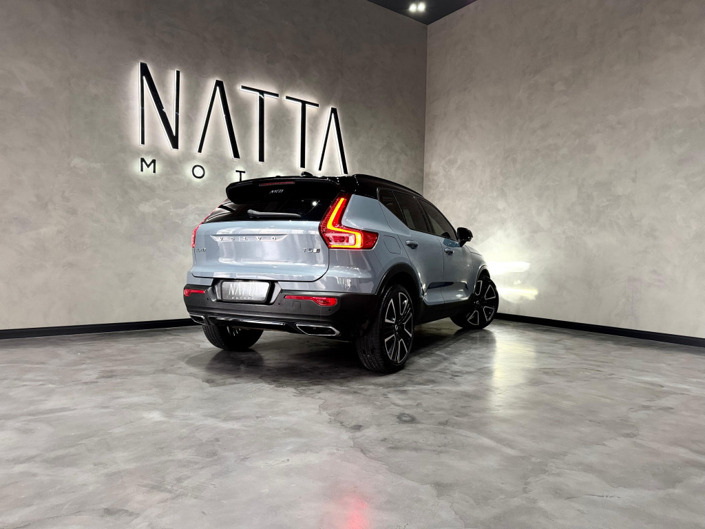 Imagem do veículo VOLVO XC40 2.0 T5 GASOLINA R-DESIGN AWD GEARTRONIC