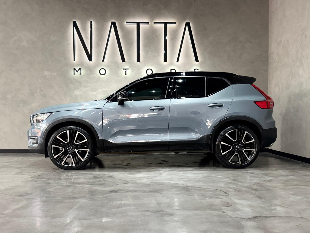 Imagem do veículo VOLVO XC40 2.0 T5 GASOLINA R-DESIGN AWD GEARTRONIC