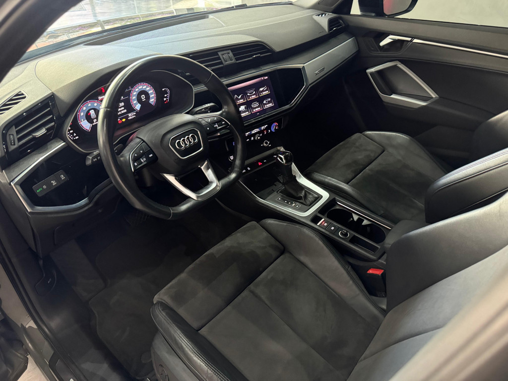 Imagem do veículo AUDI Q3 1.4 35 TFSI GASOLINA BLACK S TRONIC