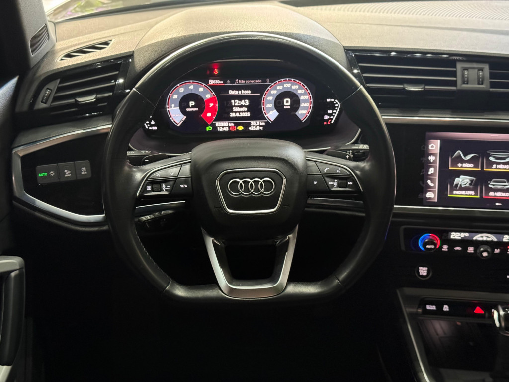 Imagem do veículo AUDI Q3 1.4 35 TFSI GASOLINA BLACK S TRONIC