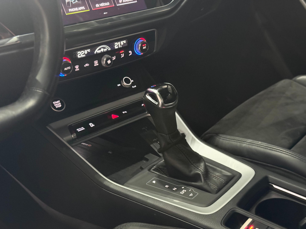 Imagem do veículo AUDI Q3 1.4 35 TFSI GASOLINA BLACK S TRONIC